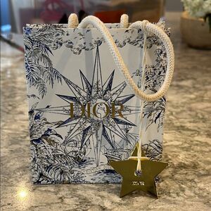 ✨ Dior Shopping Bag with Charm - 5” x 6” x 2.25”